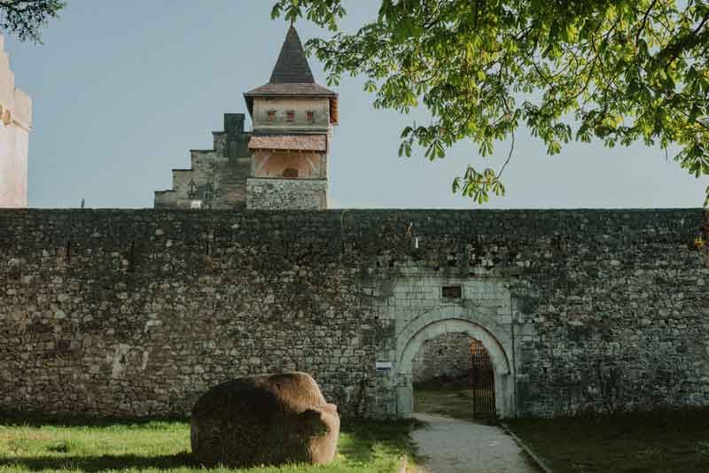 Dvorac Ostrožac - 4